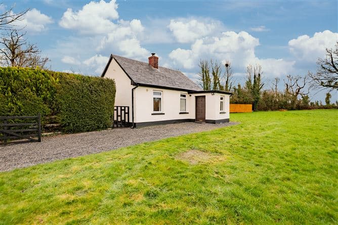 ROCKFIELD, TRUDDER ROAD, NEWTOWNMOUNTKENNEDY