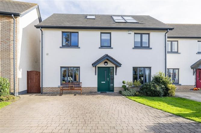 2 Clonrath Park, Lusk, Co. Dublin