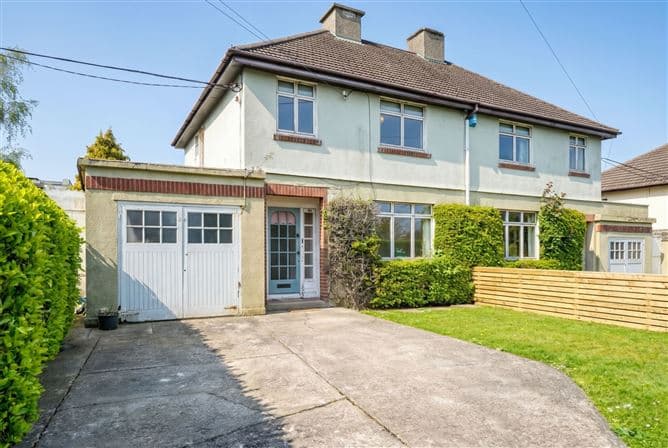 24 Abbey Road, Monkstown, County Dublin
