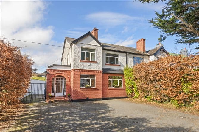 Bamenda, 59 Clonkeen Road, Blackrock, Co. Dublin