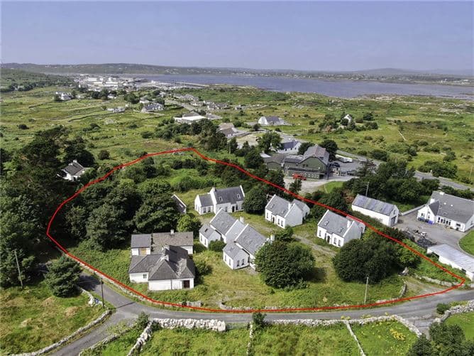 Rossaveel Holiday Homes, Rossaveel Upper, Ballynahown, Co. Galway