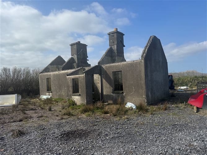 Ref 1170 - Old Cottage/Ruin, Murreagh, Waterville, Kerry