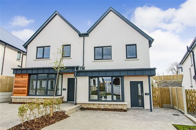 No. 11 The Crescent, Priors Point, Attirory, Carrick-On-Shannon, Co. Leitrim