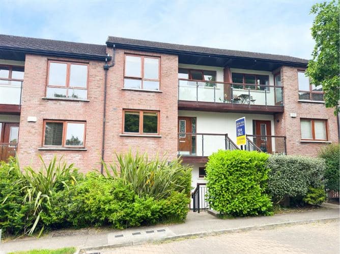 7 Hunters Green, Hunterswood, Ballycullen, Dublin 24