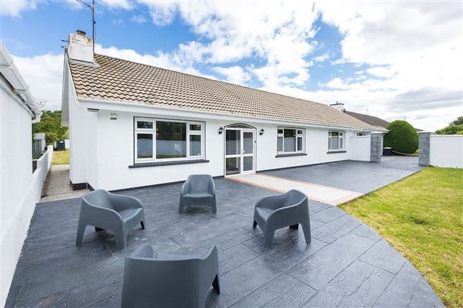 ANNSGROVE, CARRIGTWOHILL, COUNTY CORK