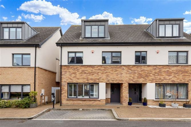 18 The Avenue, Carrickmines Green, Dublin 18