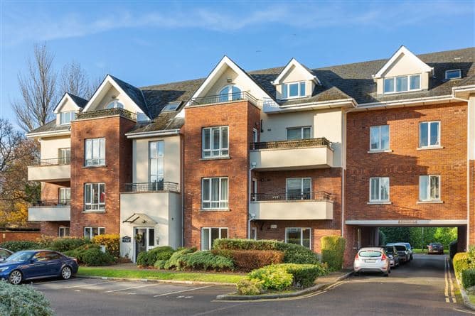 22 Ballintyre Grove, Ballinteer, Dublin 16