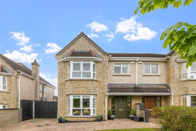 3 Marine Crescent, Blackrock Cove, Blackrock
