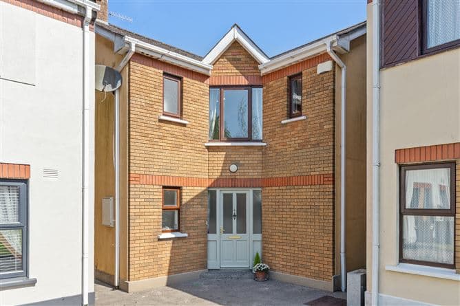 4 Carraig Dun, Kells, Meath