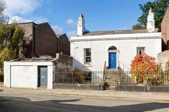 WILTON LODGE, 6 CLAREMONT RD, SANDYMOUNT DUBLIN 4