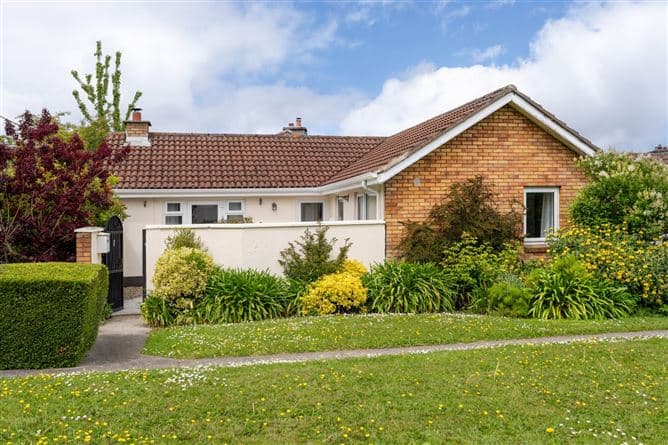 7 Rosemount Court, Rosemount Terrace, Booterstown, County Dublin