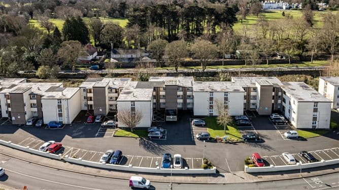 30 PARK CRESCENT HOUSE, BLACKHORSE AVE, DUBLIN 7