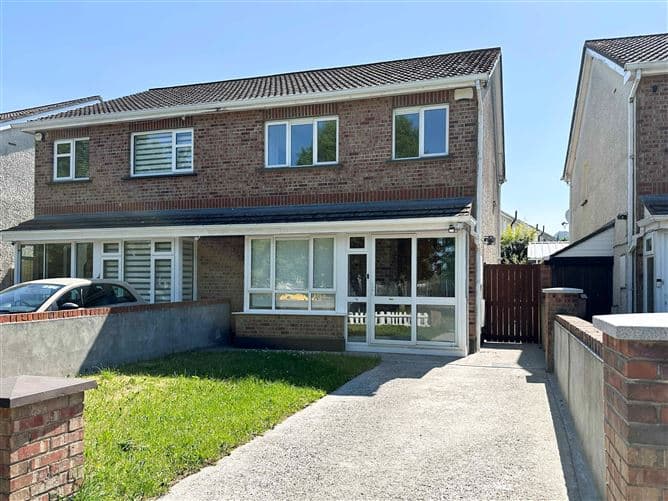 74 De Selby Crescent, Citywest, Dublin 24