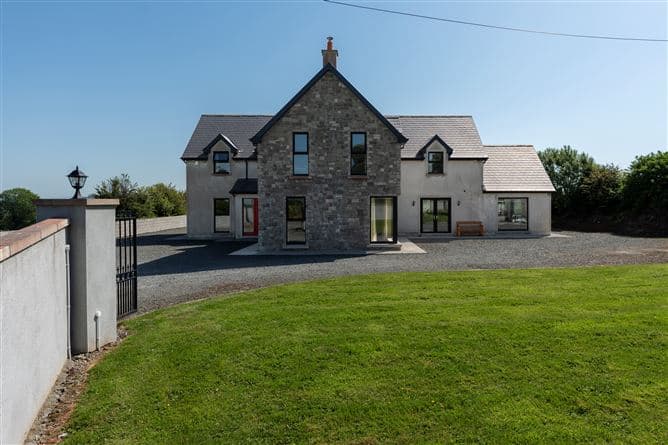 'Hilltop House' Castlefarm, Hospital, Limerick