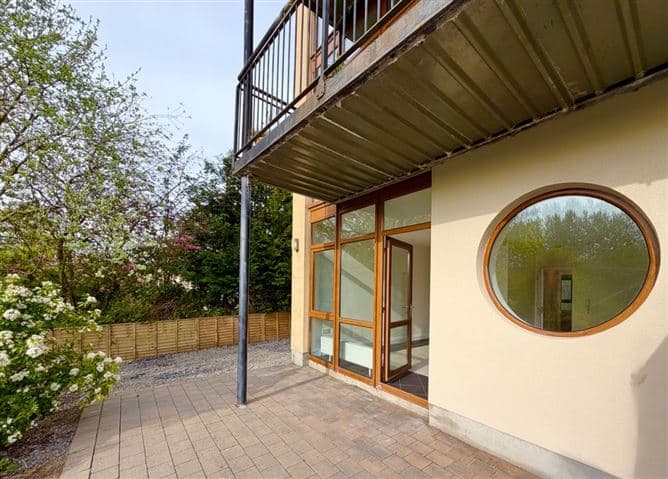 Apartment 1 Riverbank House, Greenshill , Kilkenny, Kilkenny