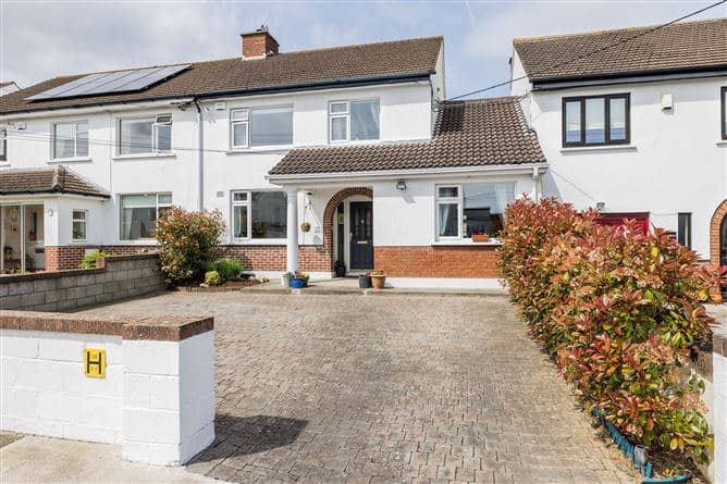27 Landscape Park, Churchtown, Dublin 14