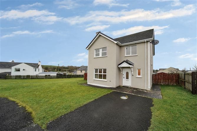27 Orchard Grove, Newtowncunningham, Co. Donegal