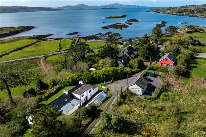 REENACAPPUL, AHAKISTA, BANTRY