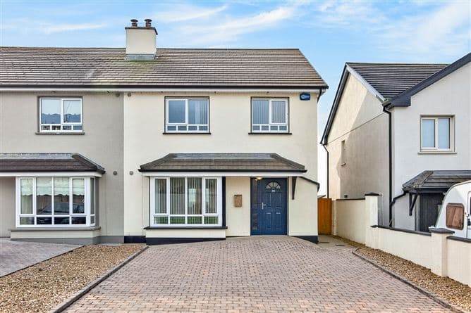 86 The Hawthorns, Carraroe, Sligo