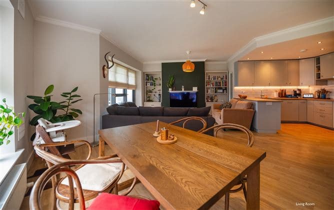 83 West Courtyard, Tullyvale (2 BEDROOMS CONVERTED, ORIGINALLY 3), Cherrywood, Dublin