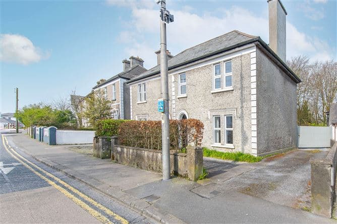Glandere, 46 Father Griffin Road, Galway City, Galway