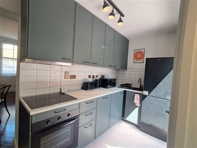 37 Eblana Villas, Grand Canal St, Dublin 2, Dublin 2, Dublin