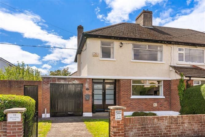 19 Woodbine Park, Booterstown, Blackrock, County Dublin