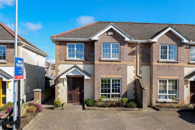 66 An Fiodan, Doughiska, Galway