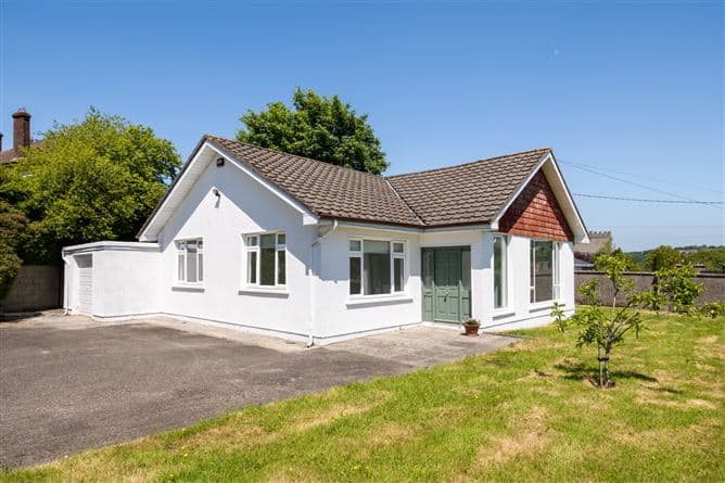 Rockwall, School House Road, Rosbercon, New Ross, Co. Wexford