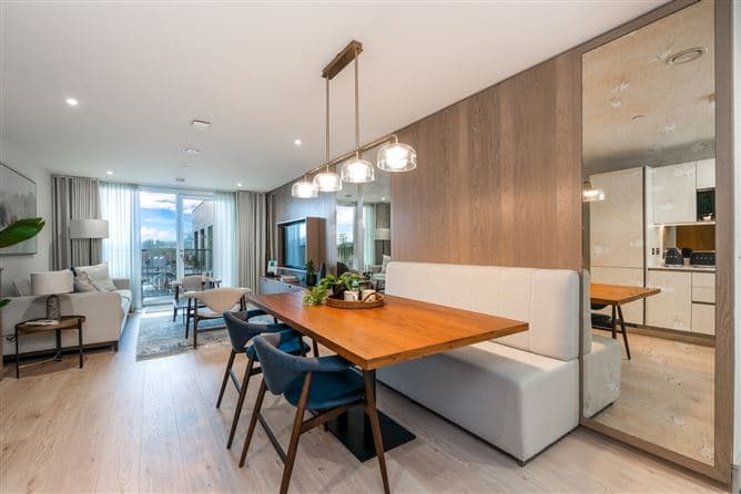 Shore Club, Beach Road, Sandymount, Dublin 4