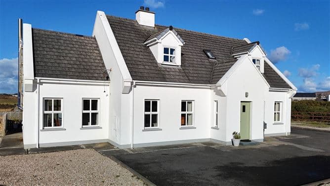 5 LAG NA CARRAIGE, CARRICKMACGARVEY, BRINLACK, LETTERKENNY, CO. DONEGAL