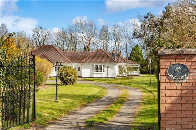 WOODLAND PARK HOUSE, 8 WOODLANDS PARK, STILLORGAN, BLACKROCK, CO. DUBLIN