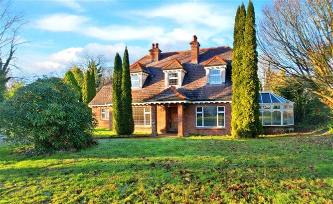 ATHLONE GOLF CLUB, HODSON BAY, ATHLONE, CO. WESTMEATH