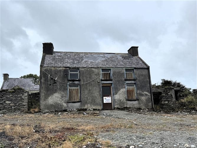Ref 1202 - Old Farmhouse, Doory, Portmagee, Co. Kerry