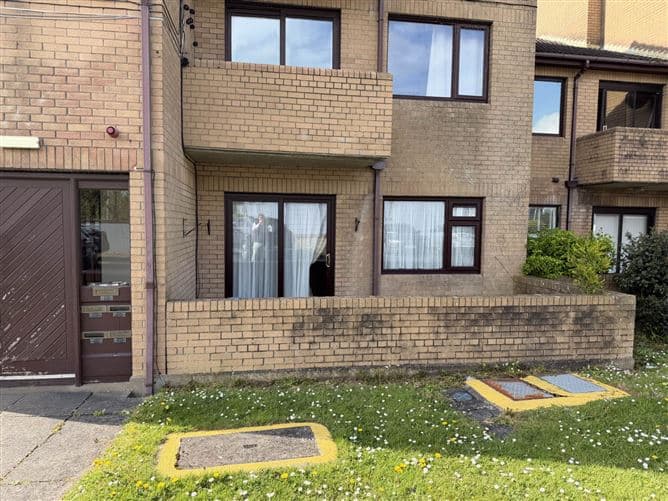2b Castlegrange, Raheen, County Limerick