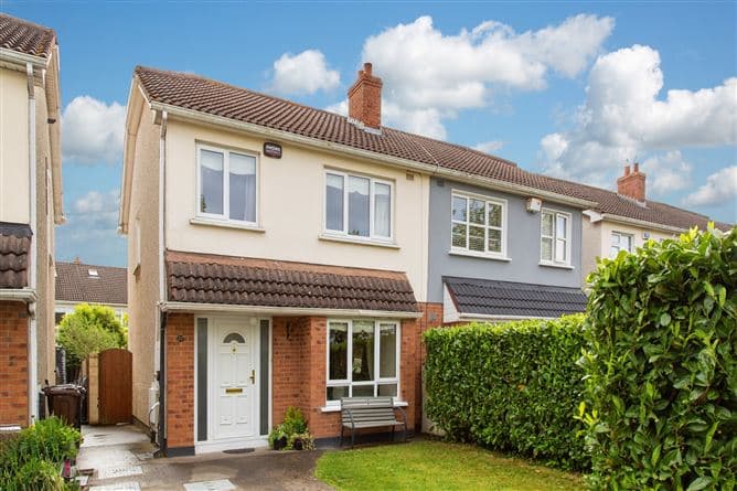 27 Luttrell Park Drive, Castleknock, Dublin 15