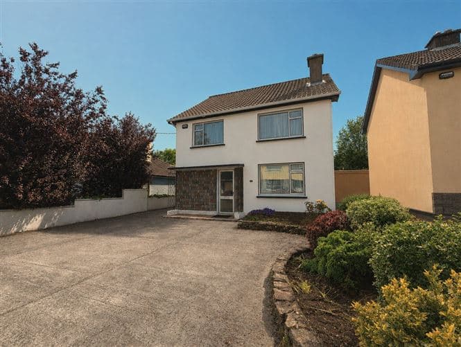 16 Kevin Barry Avenue, Ennis, Co. Clare