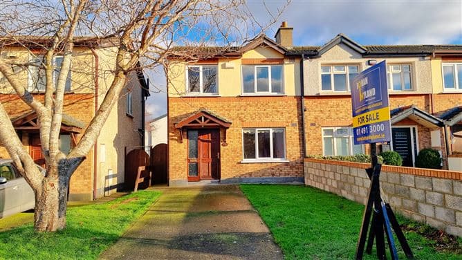 8 GRANGE VIEW WAY, CLONDALKIN, DUBLIN 24