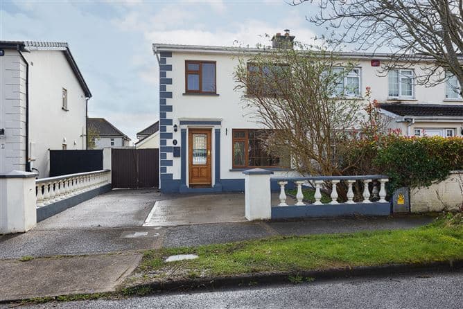 3 THORNHILL HEIGHTS, CELBRIDGE, NAAS, CO. KILDARE