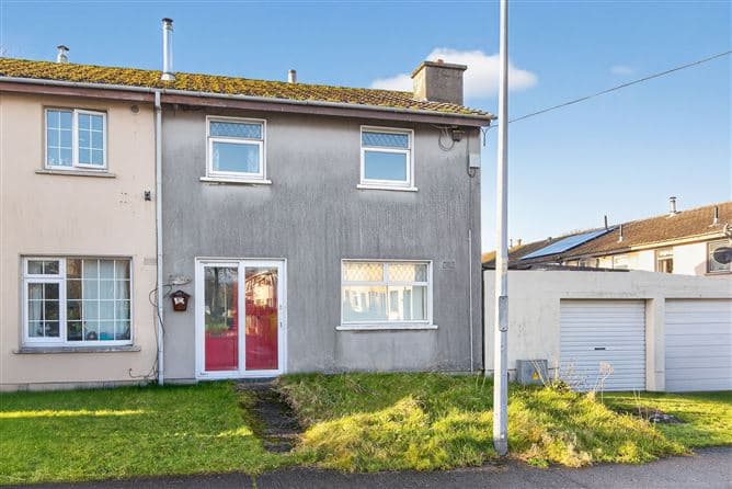 32 Avondale, Ballytivnan, Co. Sligo