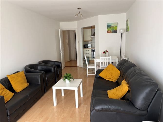 1 Knocklyon Gate, Knocklyon, Dublin 16, D16 T973