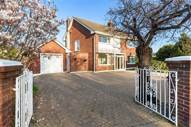 Canberra House, 102 Cypress Grove Road, Templeogue, Dublin 6W