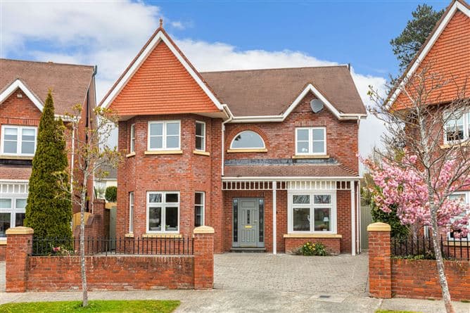 7 Pavilion Gate, Glenamuck Road, Foxrock, Dublin 18, D18WP59
